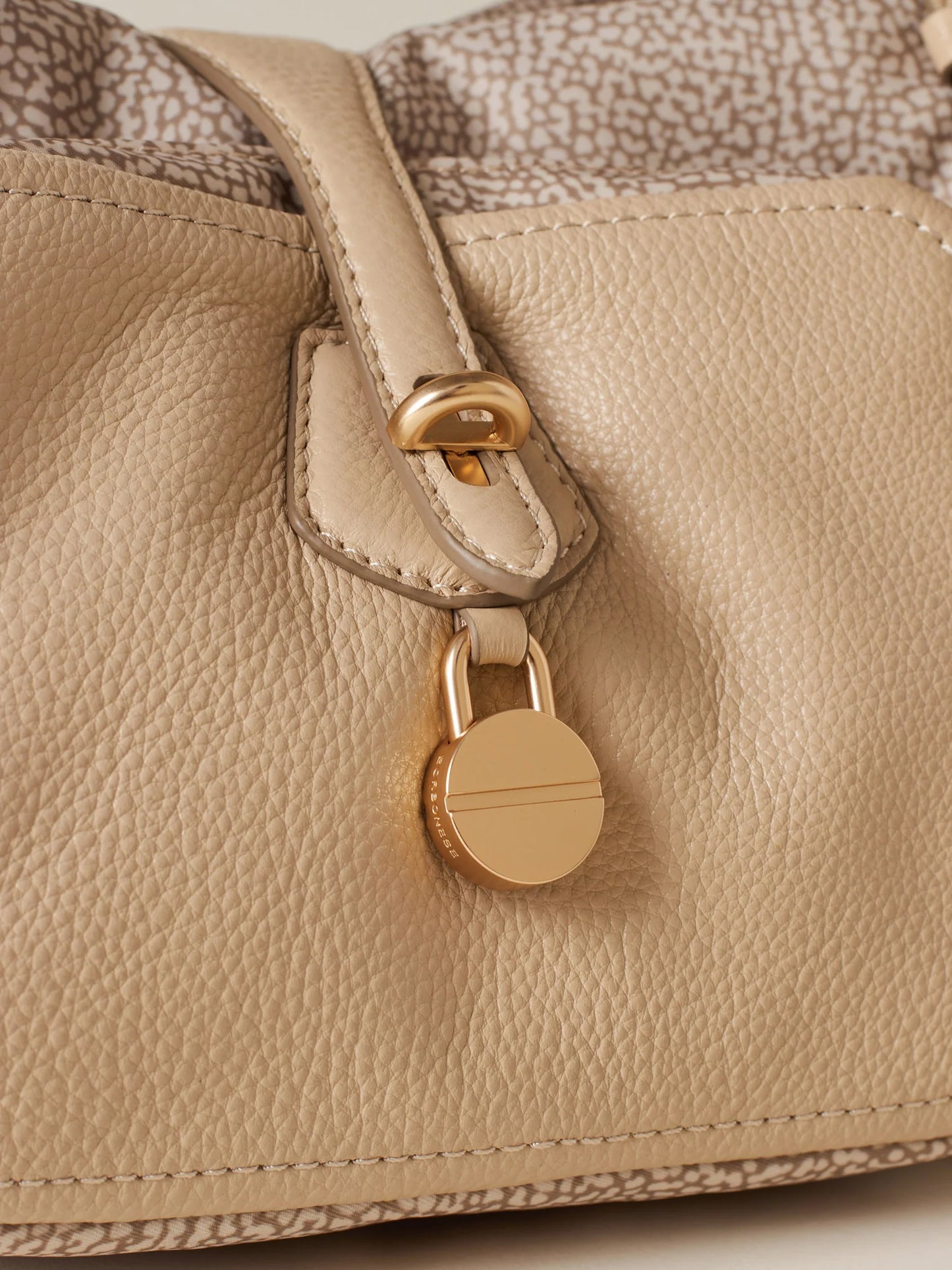 POCHE BAULETTO MEDIUM Borsa a spalla in tessuto riciclato Op e Pelle