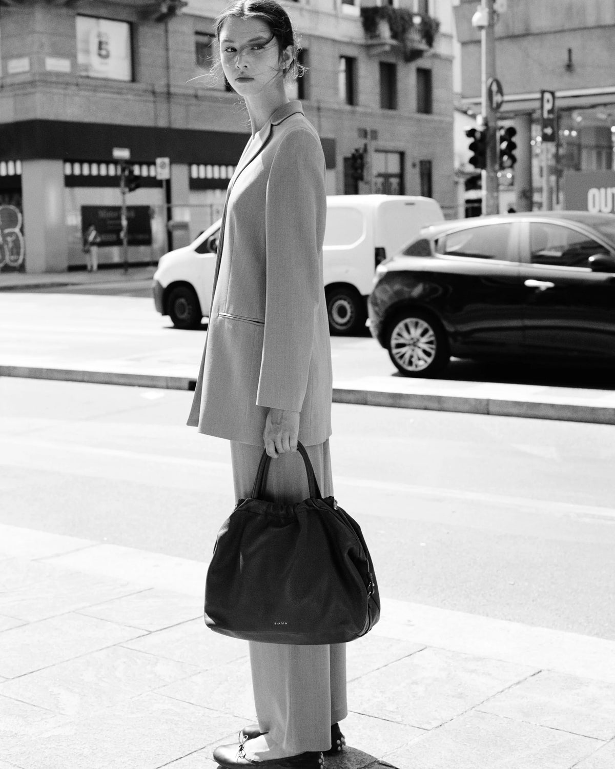 RUFFLE  BORSA A MANO IN PELLE DI VITELLO